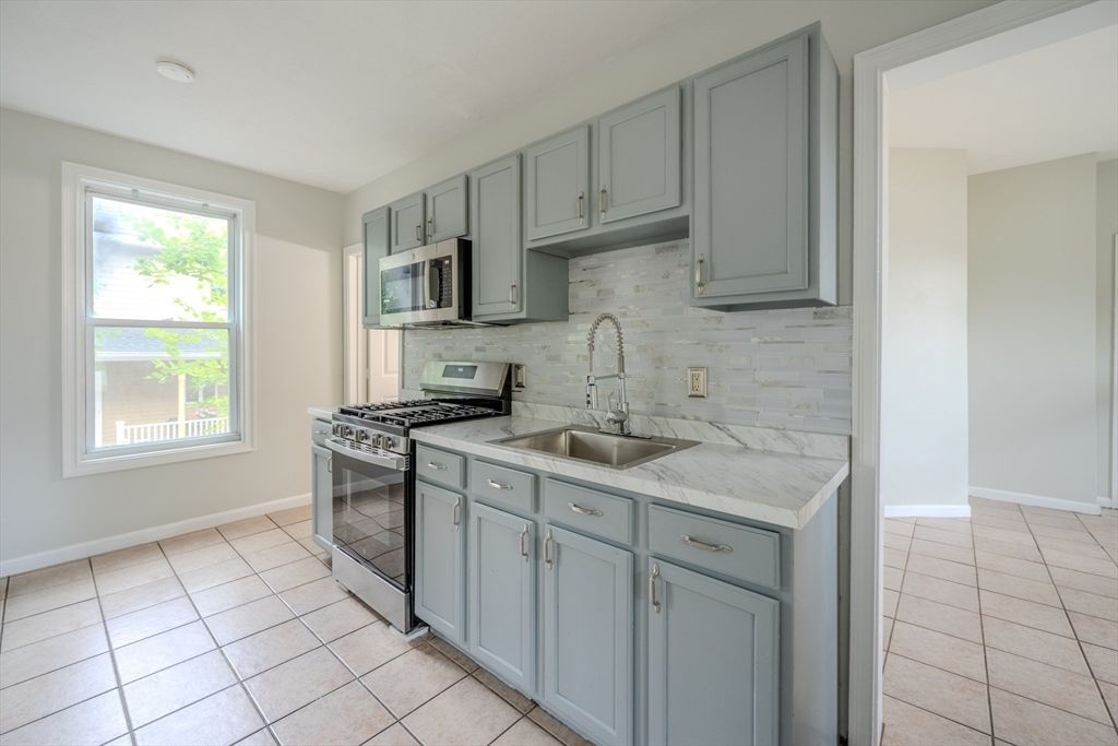 Interior, Kitchen, Stainless Steel Appliances