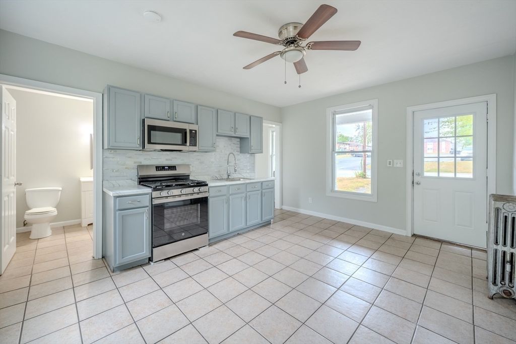 Interior, Kitchen, Stainless Steel Appliances