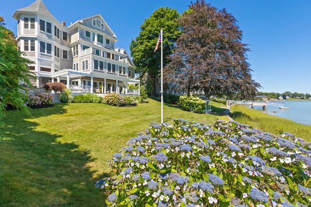 Backyard, Exterior, Water