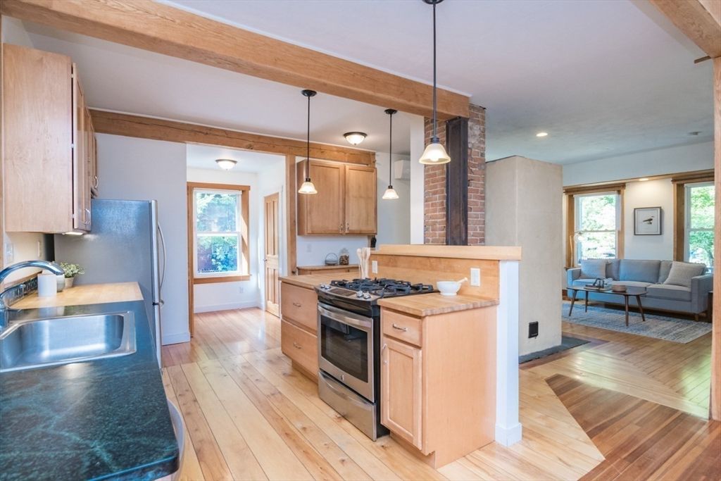 Interior, Kitchen, Living room, Pendant Lights, Recessed Lighting, Wooden Beams, Wood Texture Flooring