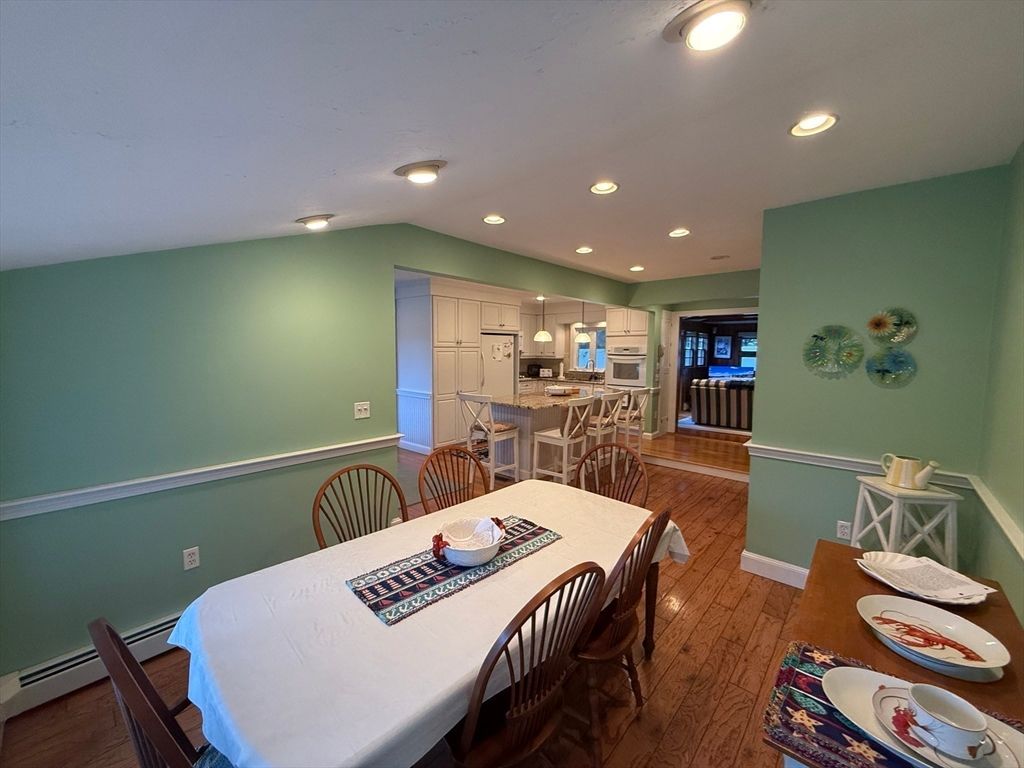 Dining room, Interior, Kitchen, Recessed Lighting, Stainless Steel Appliances, Wood Texture Flooring