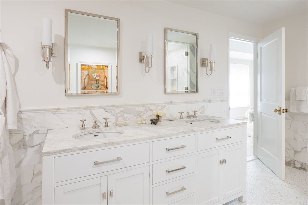 Bathroom, Dual Sink Vanities, Interior, Marble Walls