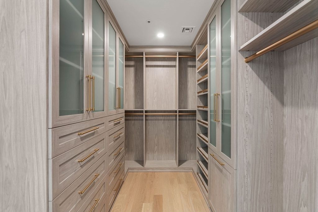 Interior, Recessed Lighting, Walk-in Closets, Wood Texture Flooring