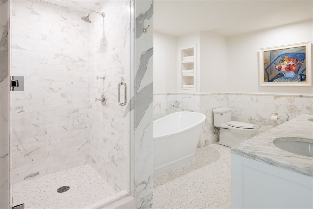 Bathroom, Free Standing Baths, Interior, Marble Walls