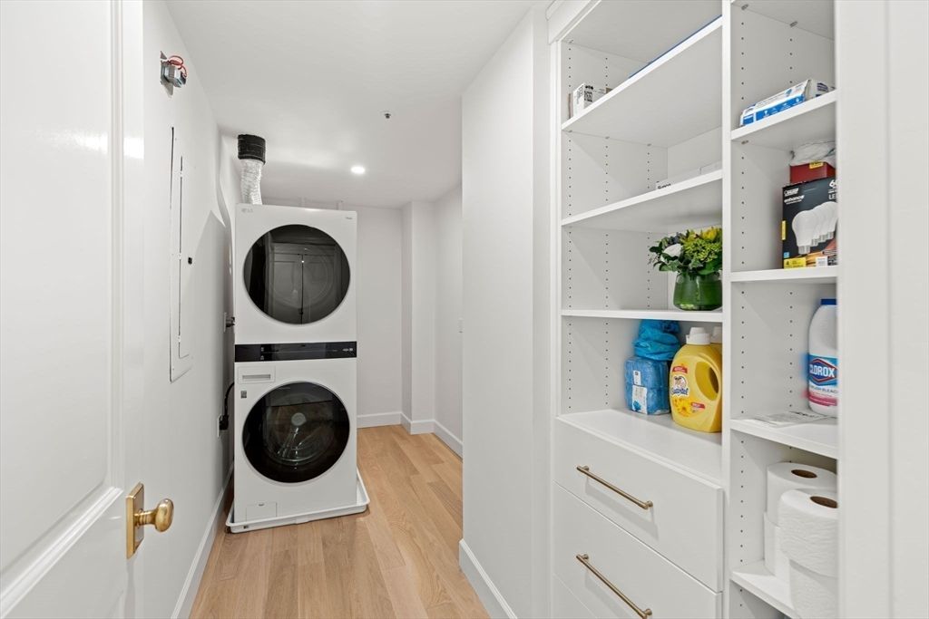 Interior, Recessed Lighting, Utility Closets, Washer, Wood Texture Flooring