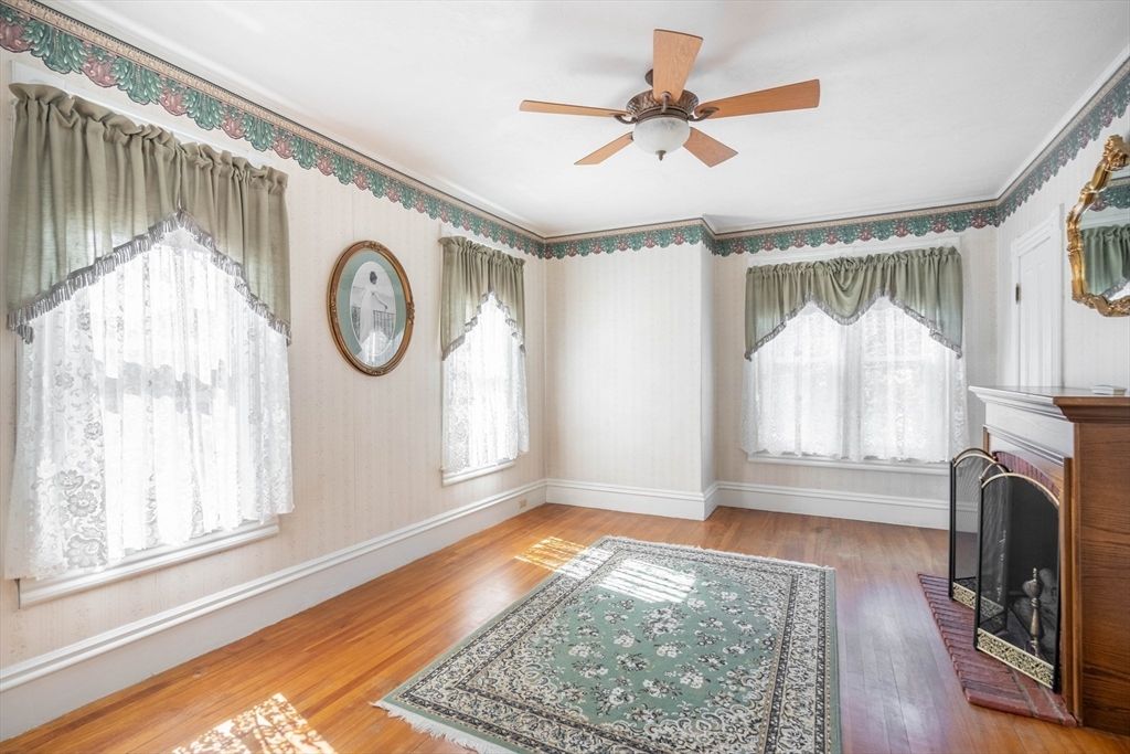 Empty room, Fireplace, Interior, Wood Texture Flooring