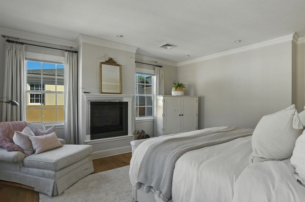Bedroom, Fireplace, Interior, Recessed Lighting, Wood Texture Flooring