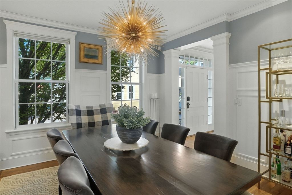 Chandelier, Dining room, Interior, Pendant Lights, Wood Texture Flooring