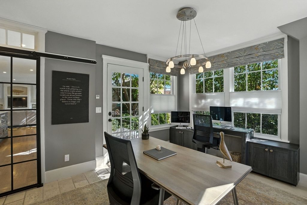 Dining room, Interior, Pendant Lights