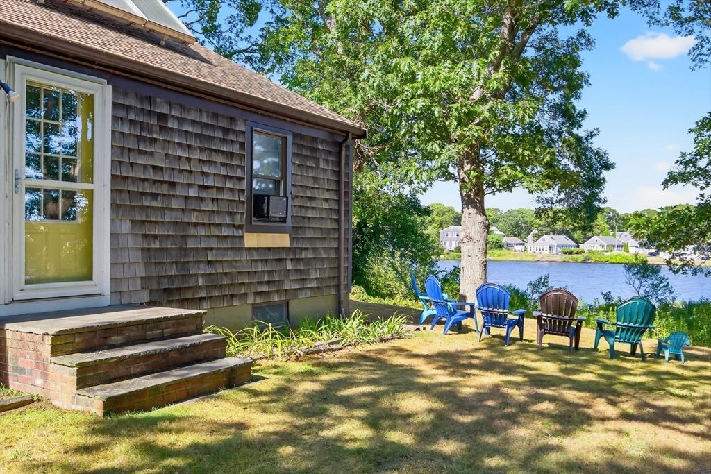 Backyard, Exterior, Water