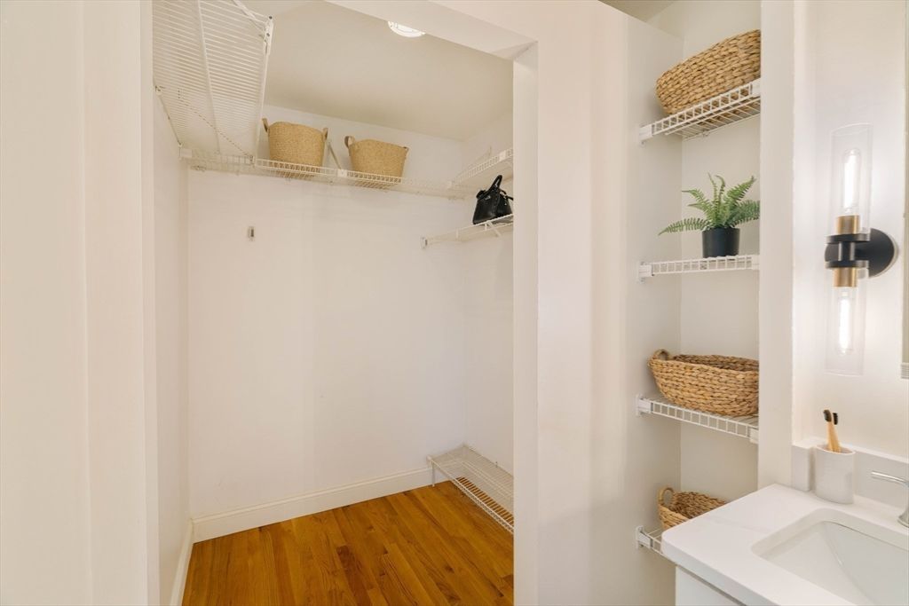 Bathroom, Interior, Recessed Lighting, Wood Texture Flooring