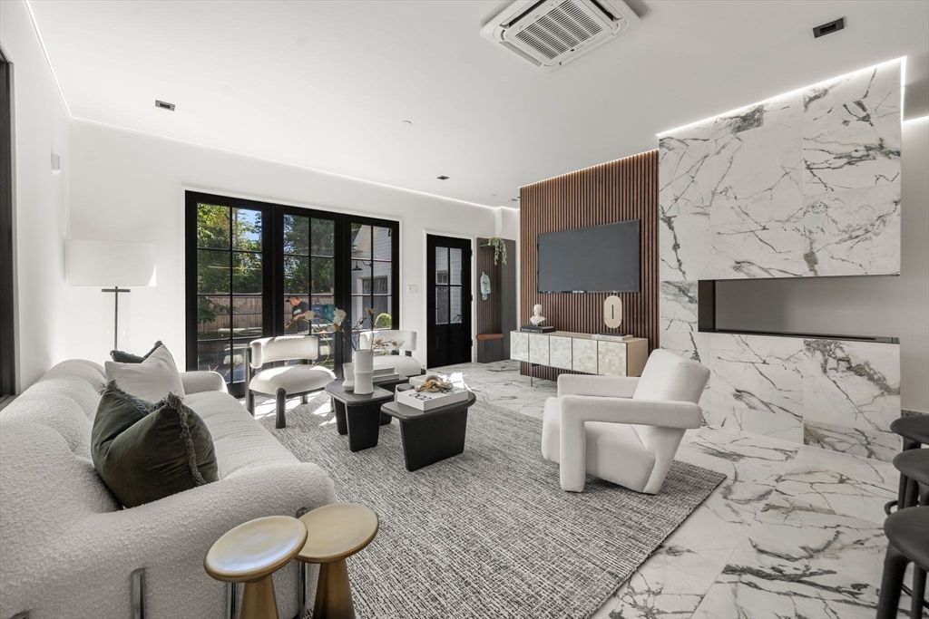 Interior, Living room, Marble, Marble Walls, Recessed Lighting