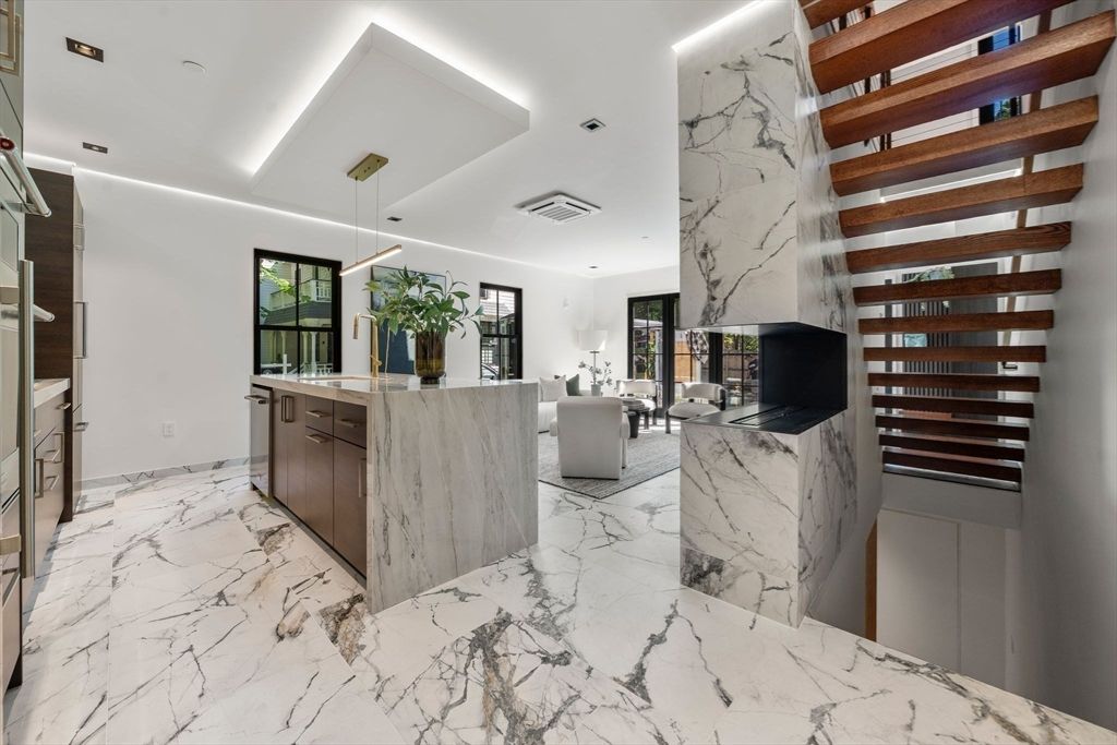 Interior, Kitchen, Living room, Marble, Marble Walls, Pendant Lights, Recessed Lighting