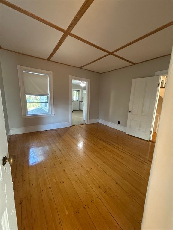 Empty room, Interior, Wooden Beams, Wood Texture Flooring