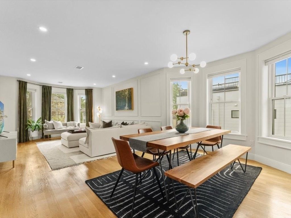 Dining room, Interior, Living room, Pendant Lights, Recessed Lighting, Wood Texture Flooring