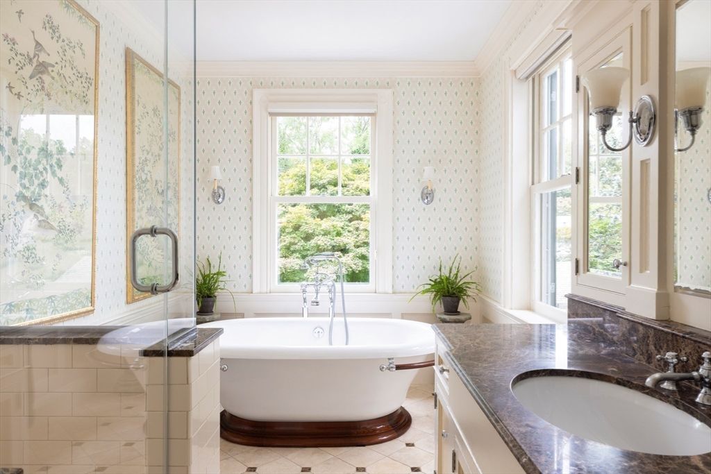 Bathroom, Dual Sink Vanities, Free Standing Baths, Interior