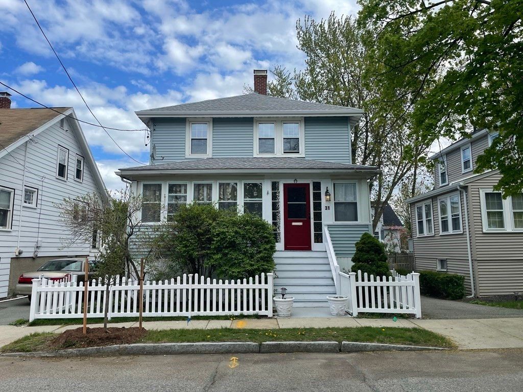 Exterior, Facade, American Foursquare