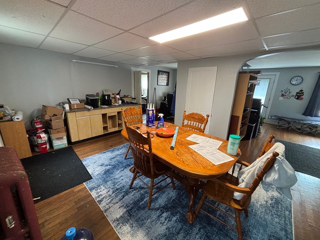 Dining room, Interior, Recessed Lighting, Wood Texture Flooring