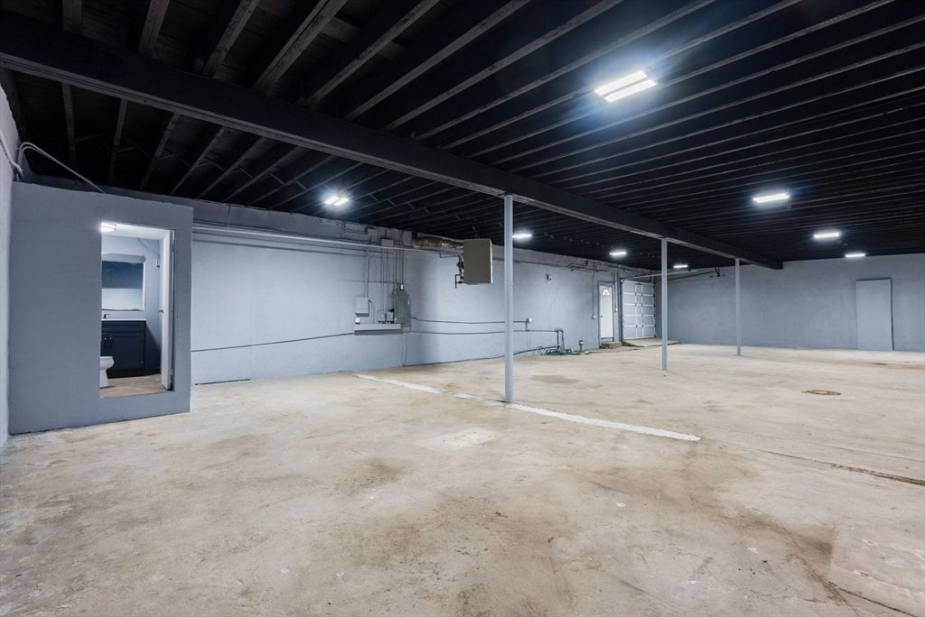 Interior, Recessed Lighting
