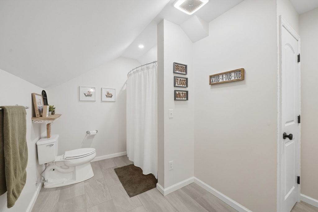 Bathroom, Interior, Recessed Lighting, Wood Texture Flooring