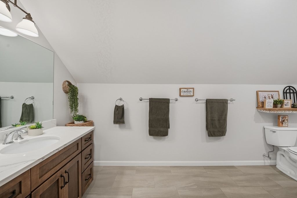 Bathroom, Dual Sink Vanities, Interior, Wood Texture Flooring