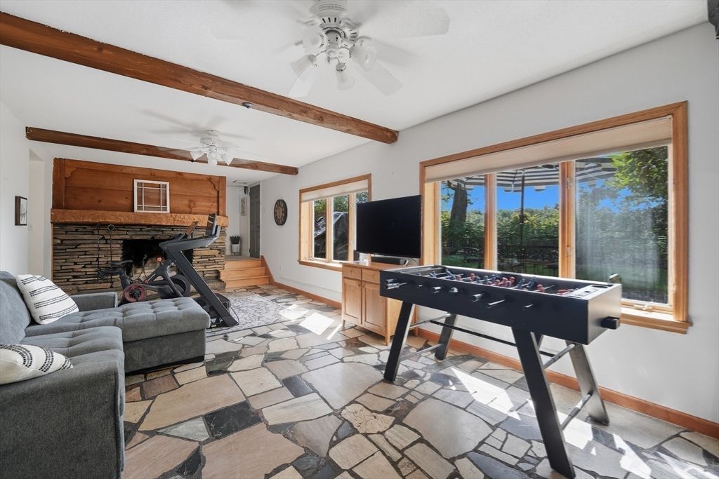 Fitness Equipment, Game Room, Interior, Wooden Beams