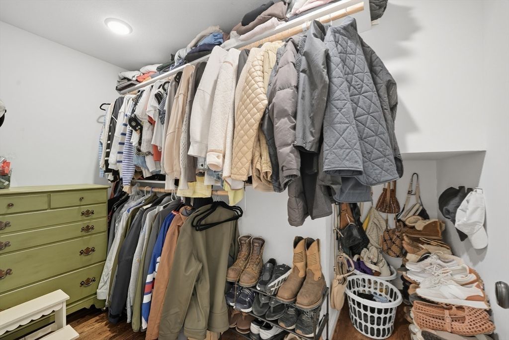 Interior, Recessed Lighting, Walk-in Closets, Wood Texture Flooring