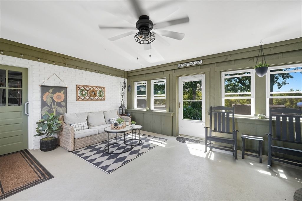 Interior, Living room, Pendant Lights, Sun Room