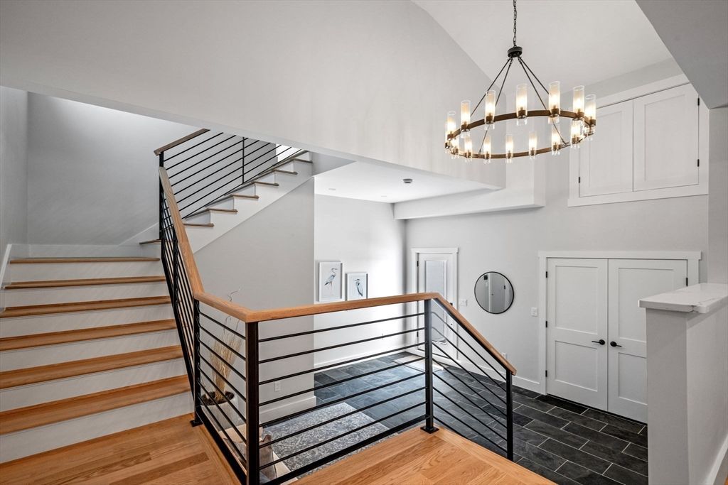 Interior, Pendant Lights, Wood Texture Flooring