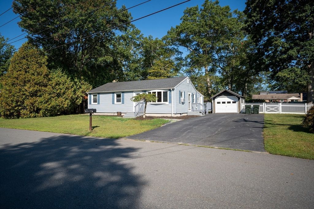 Backyard, Detached Garage, Exterior