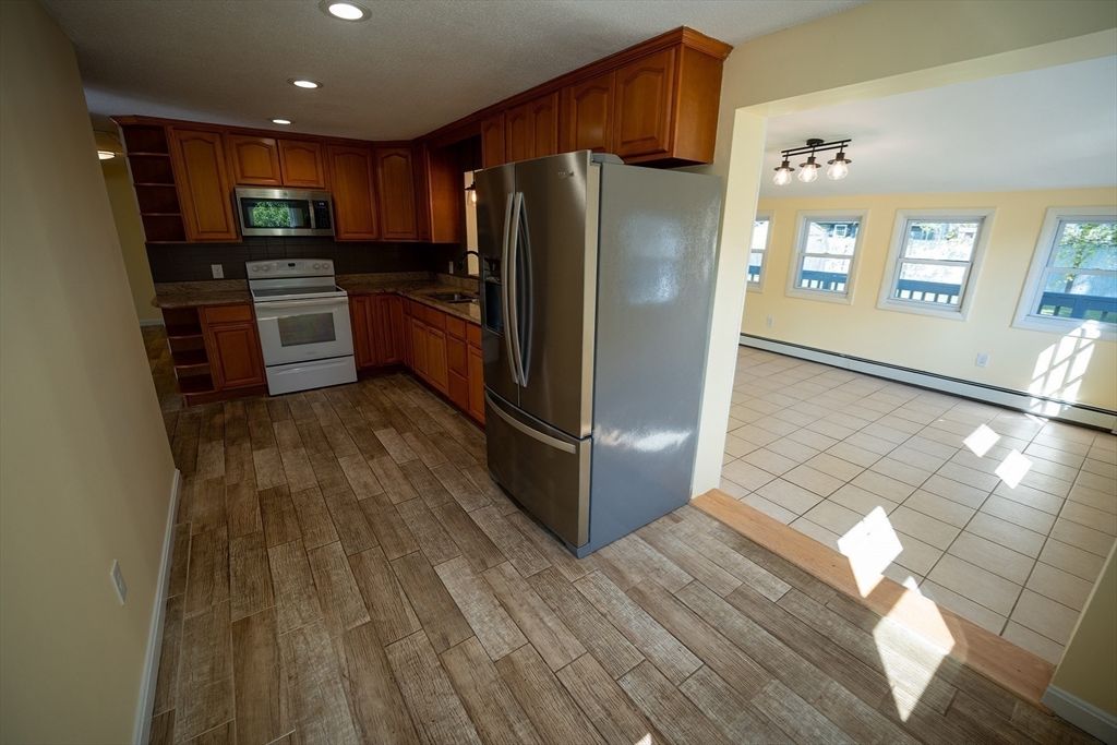 Interior, Kitchen, Recessed Lighting, Wood Texture Flooring