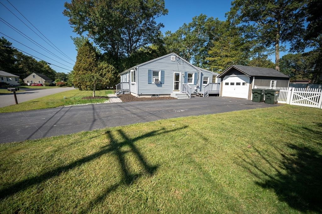 Backyard, Detached Garage, Exterior