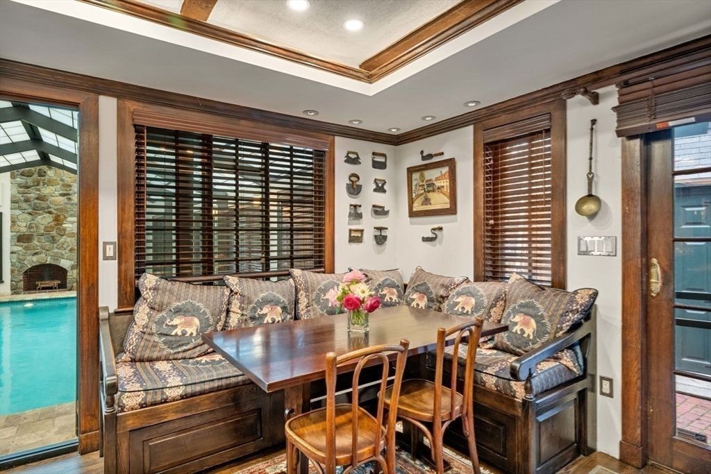 Dining room, Interior, Recessed Lighting, Stone Walls