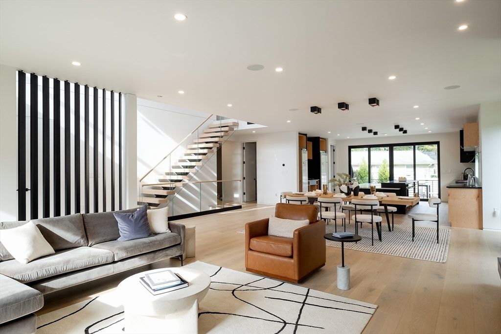 Dining room, Interior, Living room, Pendant Lights, Recessed Lighting, Wood Texture Flooring