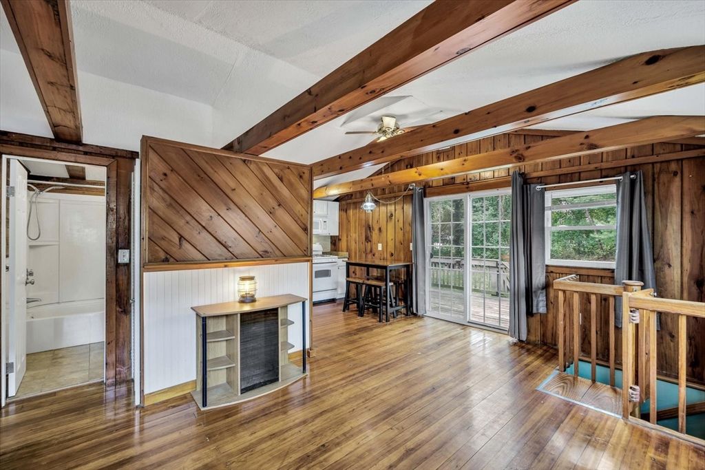 Empty room, Interior, Wooden Beams, Wood Texture Flooring, Wooden Walls