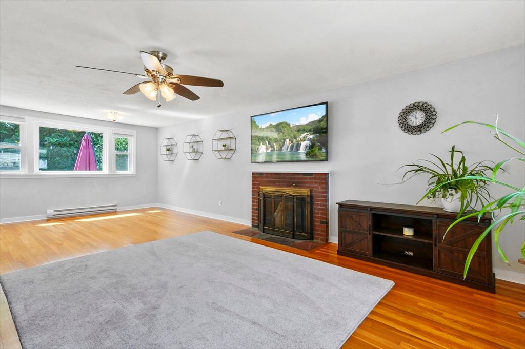 Empty room, Fireplace, Interior, Wood Texture Flooring