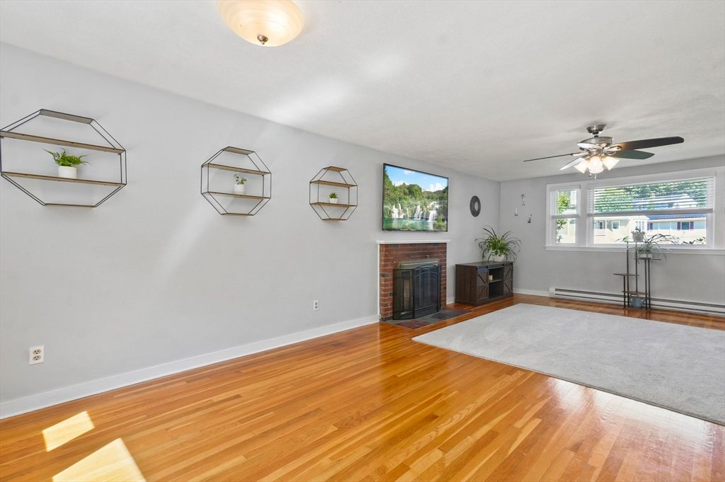 Empty room, Fireplace, Interior, Wood Texture Flooring