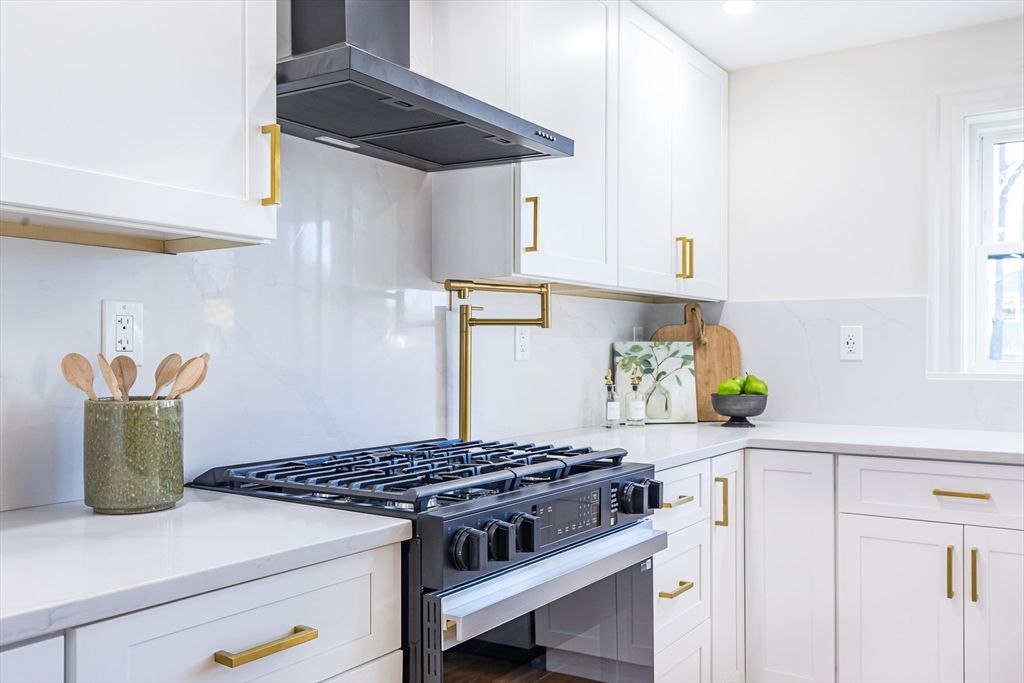 Interior, Kitchen, Stainless Steel Appliances