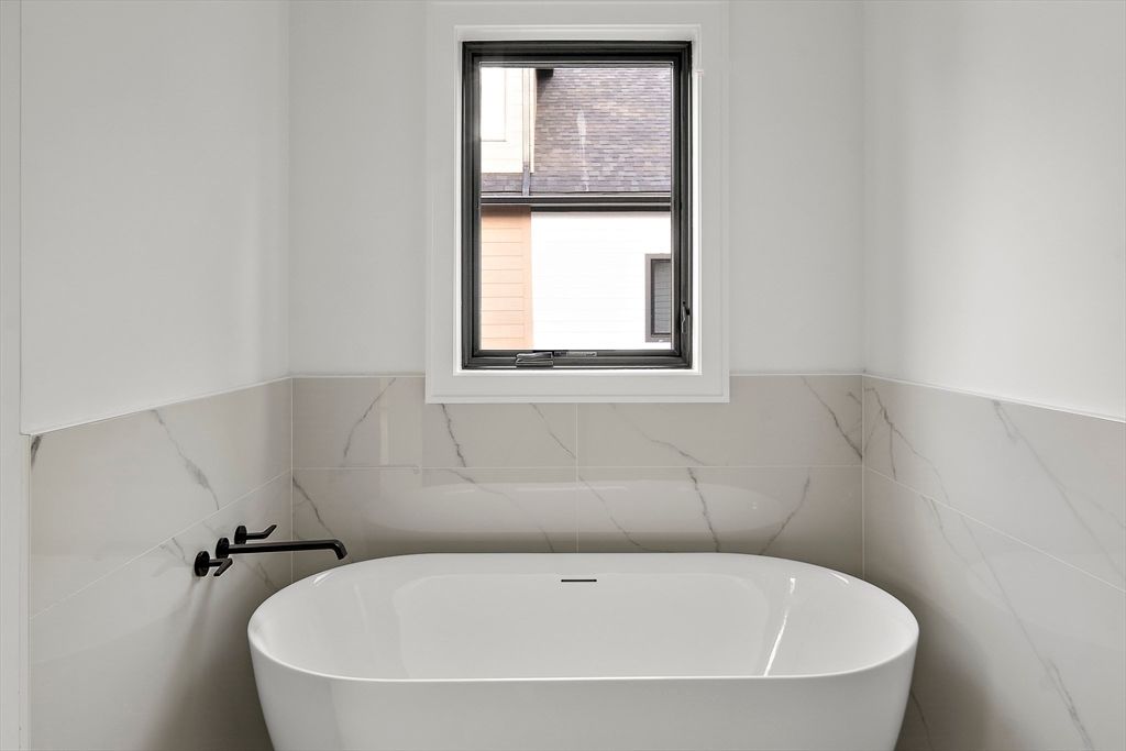 Bathroom, Free Standing Baths, Interior, Marble Walls
