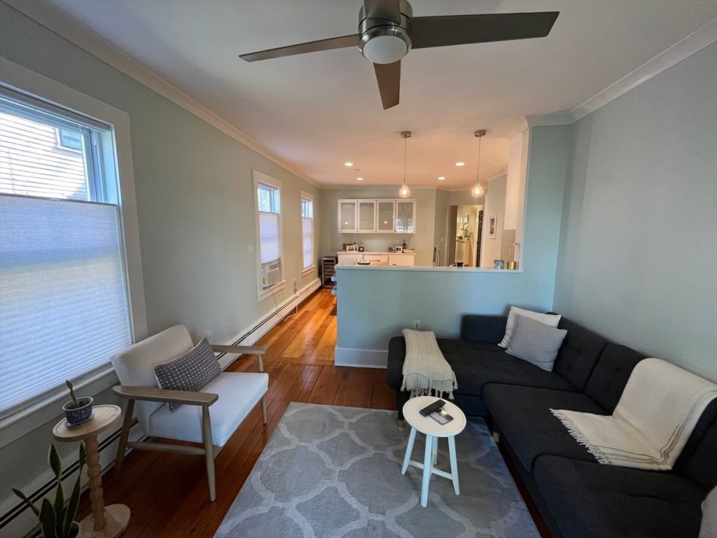Interior, Kitchen, Living room, Pendant Lights, Recessed Lighting, Wood Texture Flooring