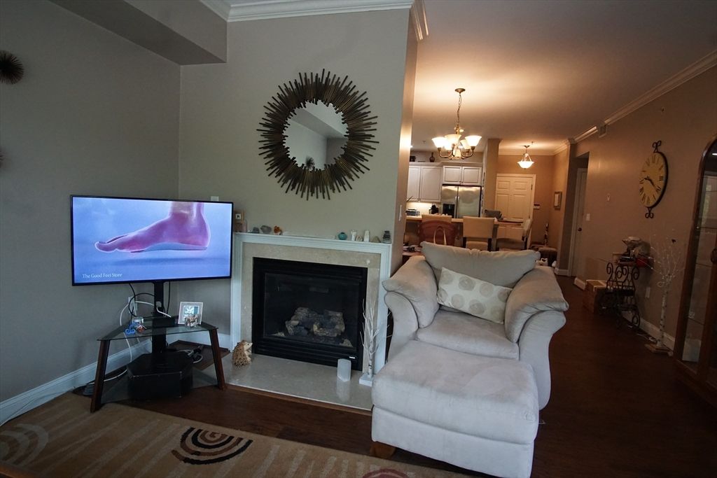 Chandelier, Dining room, Fireplace, Interior, Kitchen, Wood Texture Flooring