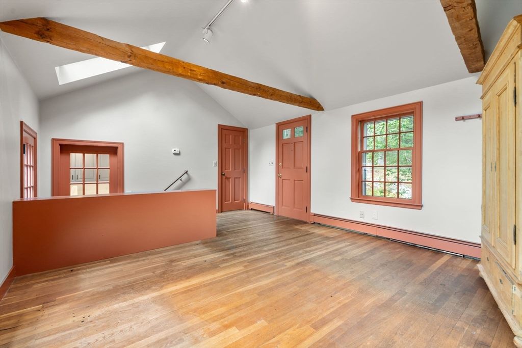 Empty room, Interior, Wooden Beams, Wood Texture Flooring