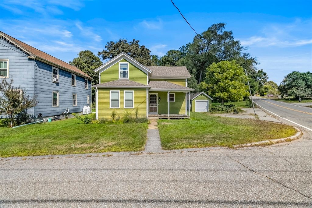 Exterior, Facade, Cape Cod