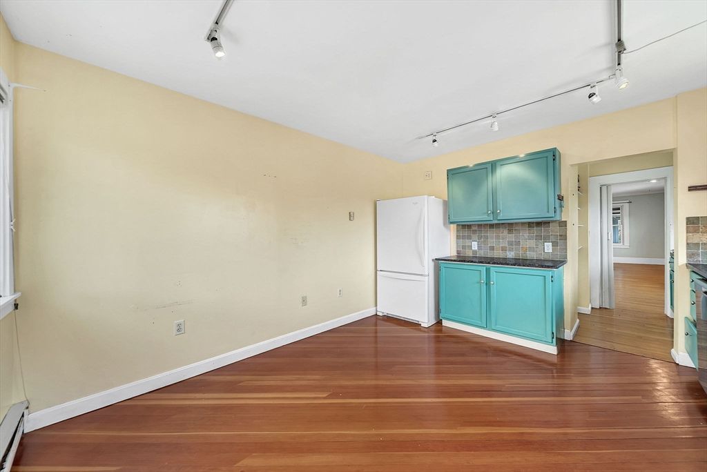 Empty room, Interior, Kitchen, Wood Texture Flooring