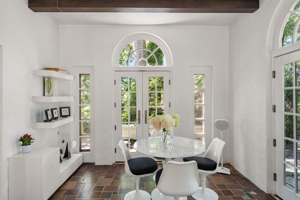 Dining room, Interior, Wooden Beams