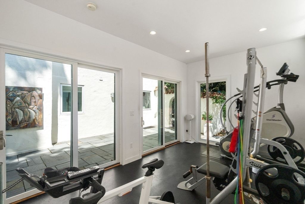 Fitness Equipment, Interior, Recessed Lighting