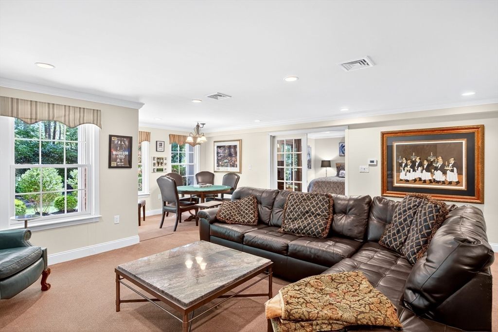 Chandelier, Dining room, Interior, Living room, Recessed Lighting
