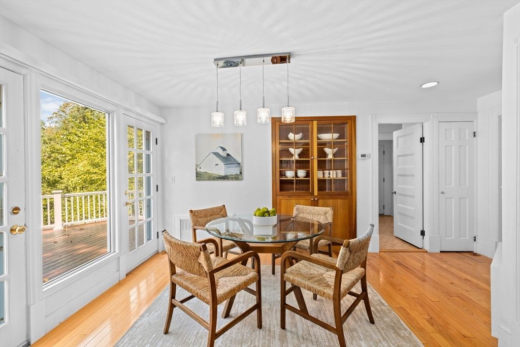 Dining room, Interior, Pendant Lights, Recessed Lighting, Wood Texture Flooring