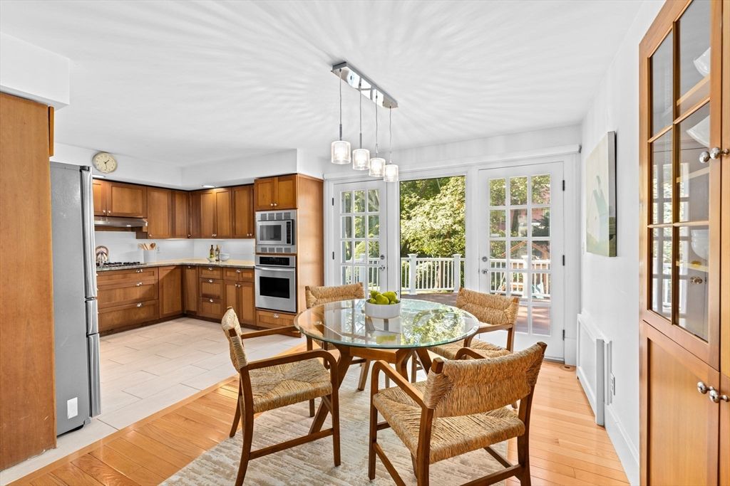 Dining room, Interior, Kitchen, Pendant Lights, Stainless Steel Appliances, Wood Texture Flooring