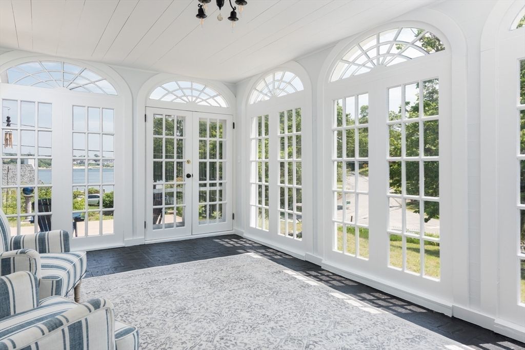 Interior, Sun Room, Water, Wood Texture Flooring